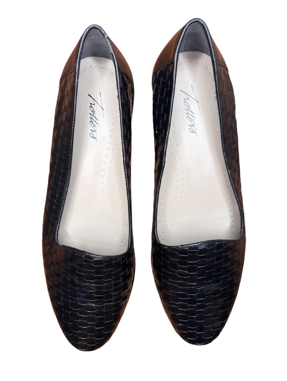 Trotters Woven Black Leather Slip On Loafers Minimalist Office Flats 9.5W